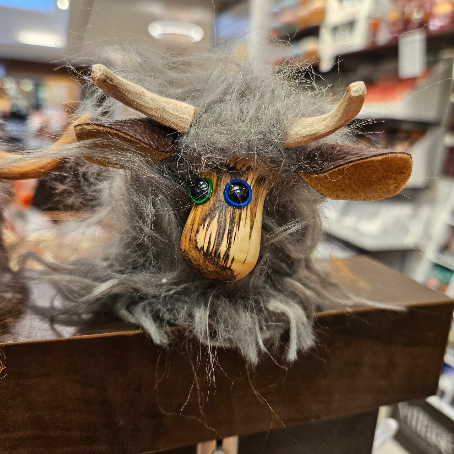 74980118 Highland Cow