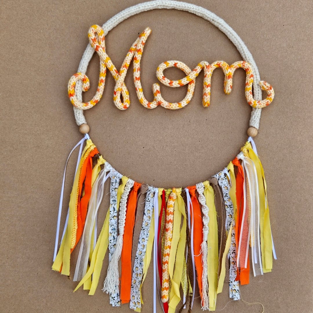 67115138a017777eba945d4c_knittedwireart-momboho_1750994723651.jpg