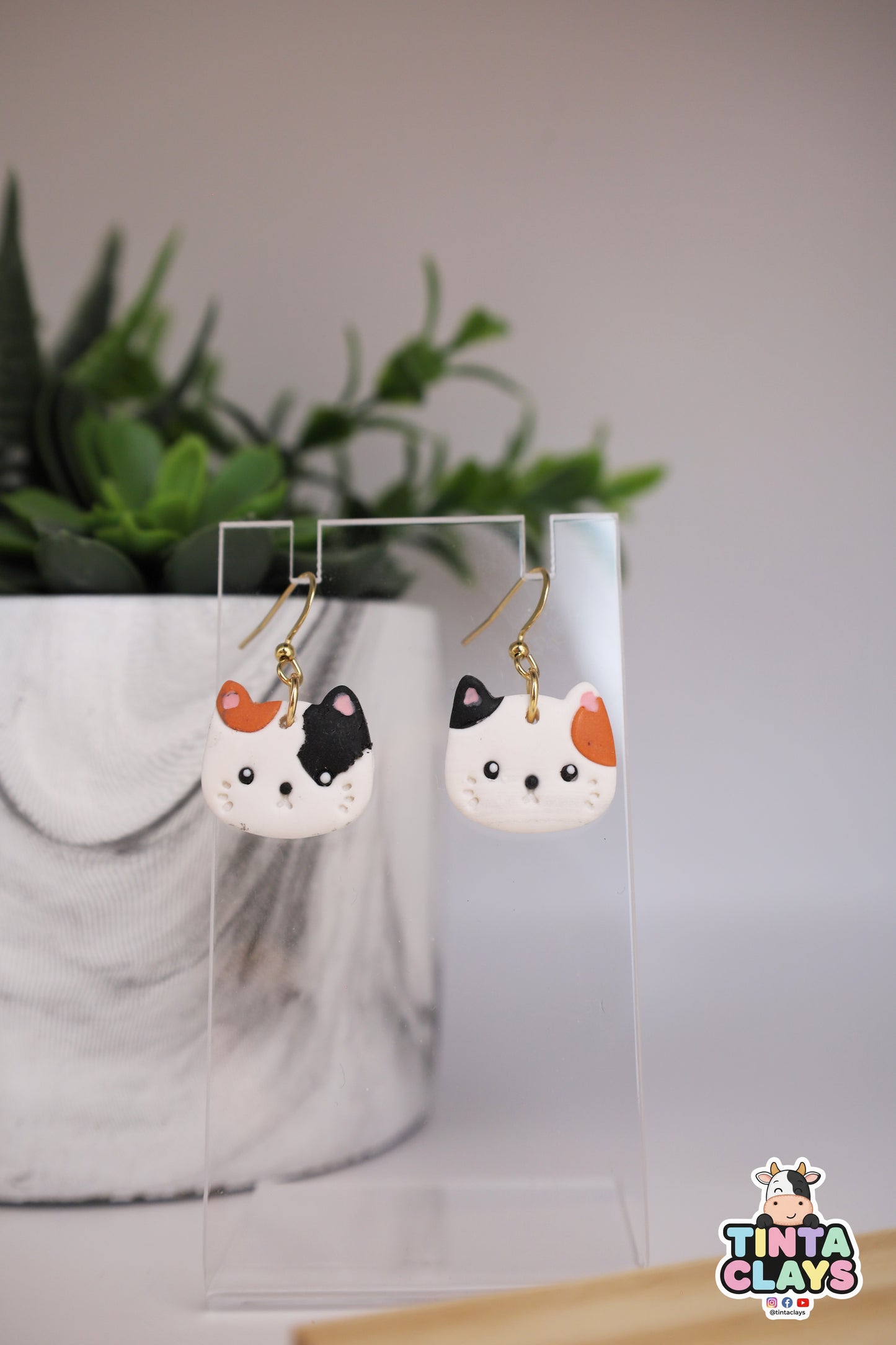 Kitty Polymer Clay Dangle Earrings