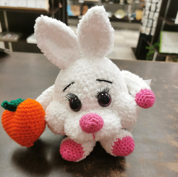 Bunny with Heart Carrot