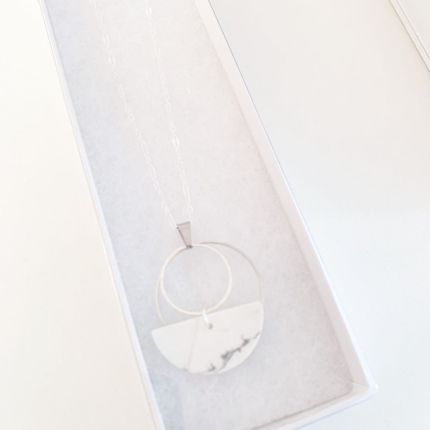 Make Time - Howlite - 1