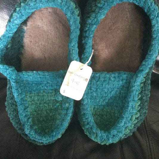 Mens Slippers, Size 9-10