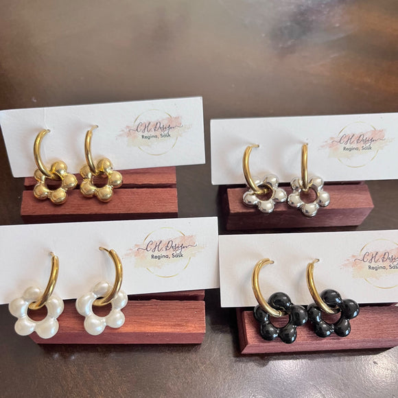 Daisy Resin and Gold Plated Earrings