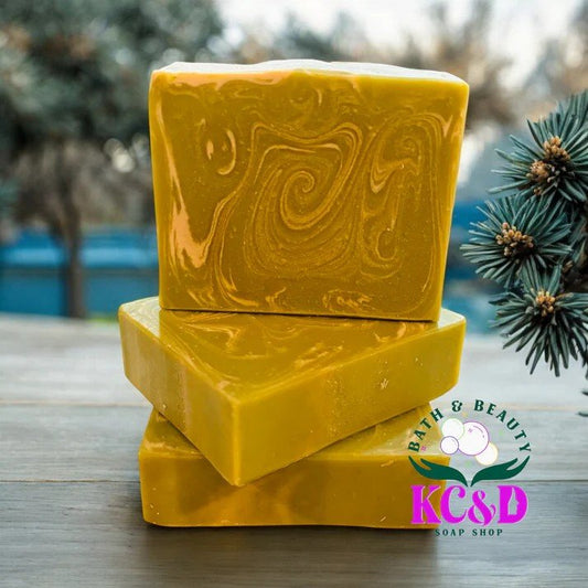 Goat Milk Soap: Sugared Spruce with Shea Butter & Kaolin Cklay