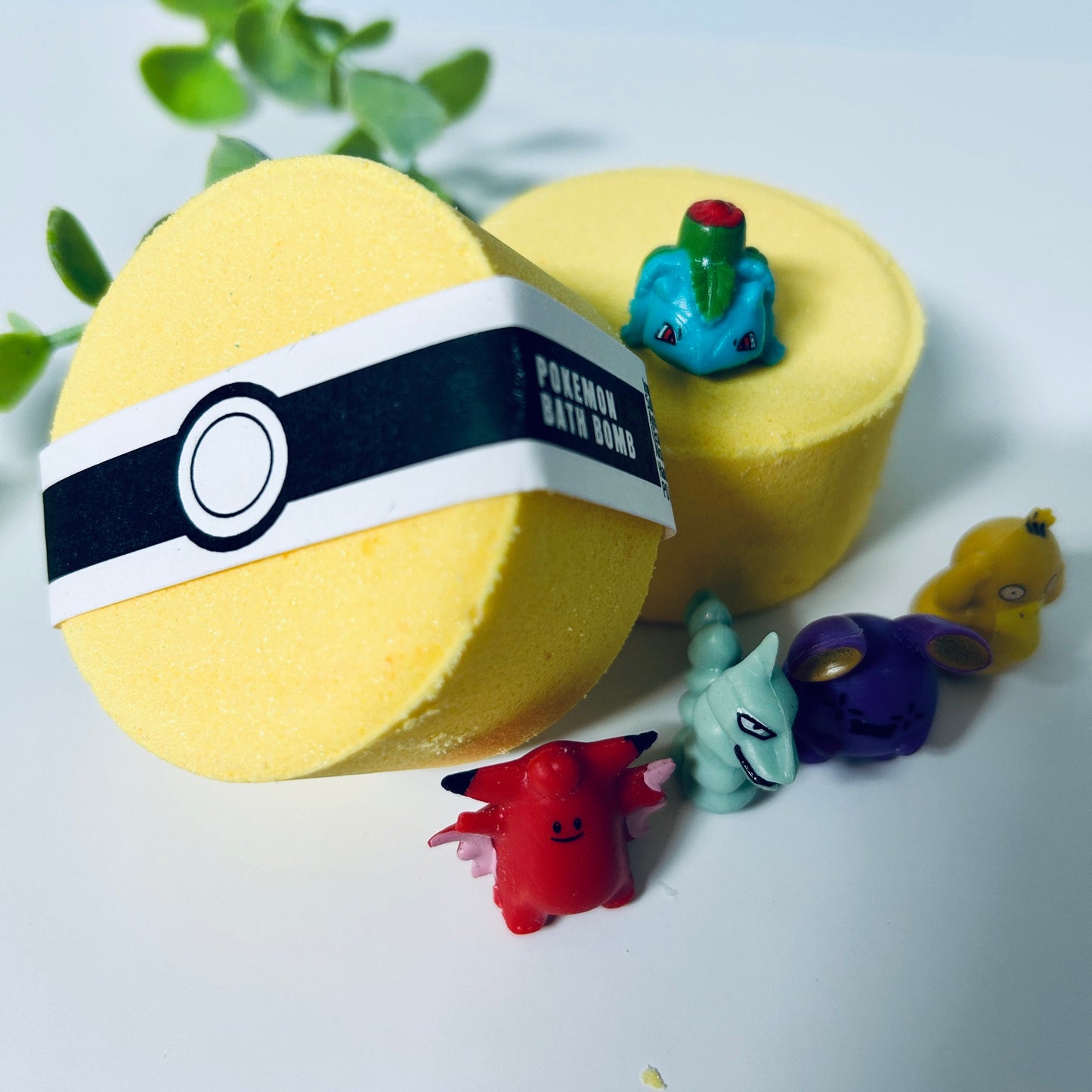 Hidden Toy Poke Bath Bomb