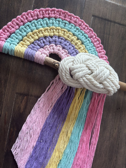 macrame rainbow
