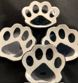 Small Paw Print Plates