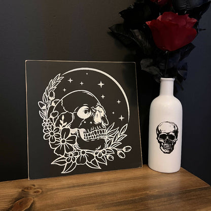 Small frameless black