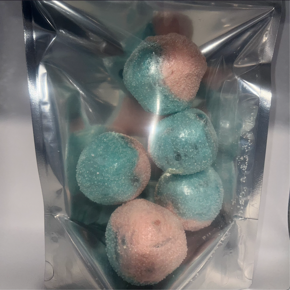 Bubblegum Pucker Puff - 1
